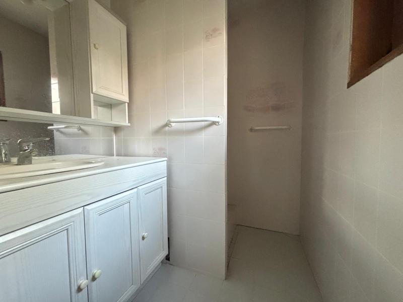 Maison - 225 m² - 8 pièces