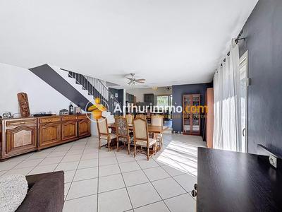 Maison - 159 m² - 4 pièces