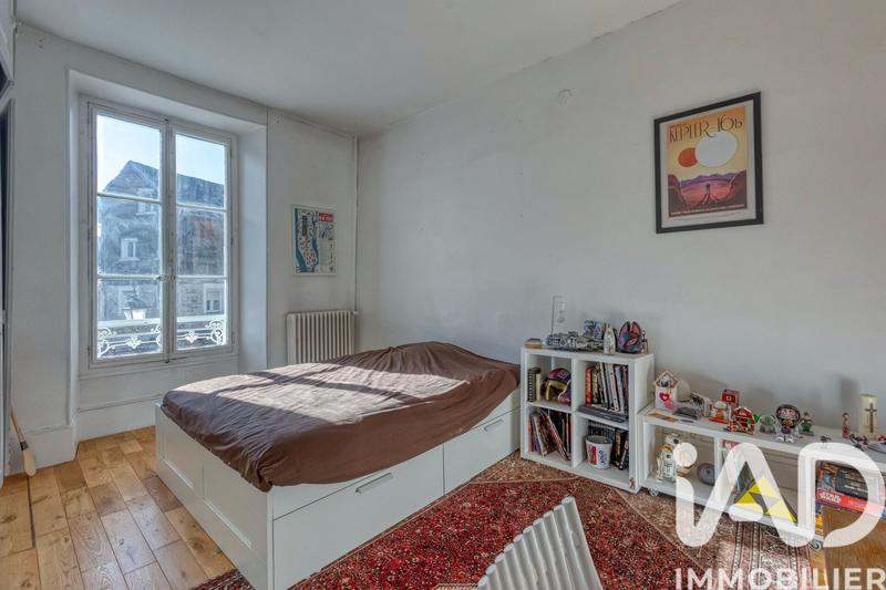 Maison - 241 m² - 6 pièces