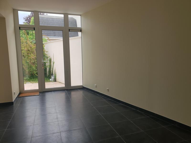 Maison - 214 m² - 8 pièces