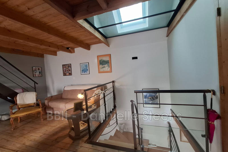 Maison - 200 m² - 2 pièces