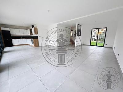 Maison - 125 m² - 6 pièces