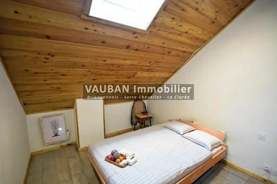 Appartement - 75 m² - 4 pièces