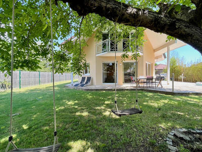 Villa - 200 m² - 7 pièces