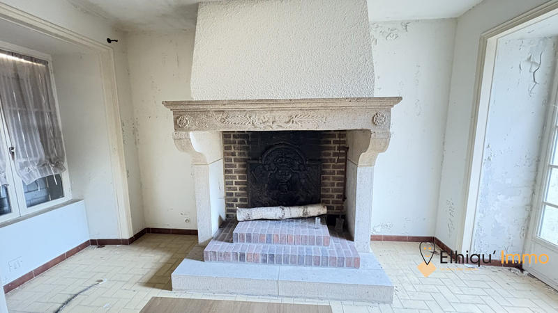 Maison - 202 m² - 8 pièces