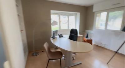 Bureau - 65 m²
