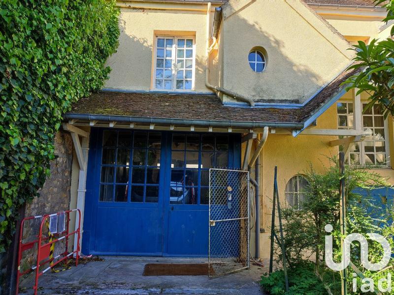 Maison - 246 m² - 10 pièces