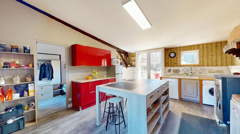 Maison - 400 m² - 12 pièces