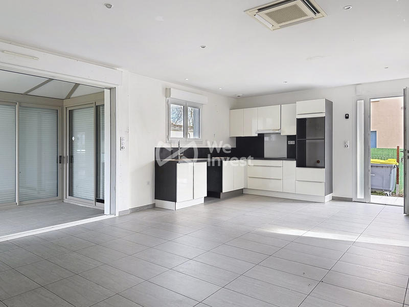 Maison traditionnelle - 100 m² - 5 pièces