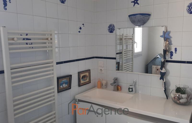 Maison - 184 m² - 6 pièces