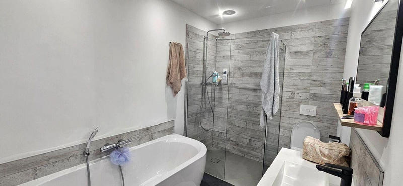 Maison - 170 m² - 6 pièces