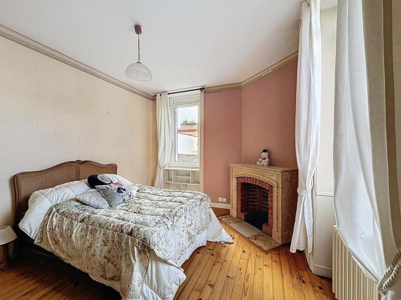 Maison - 225 m² - 5 pièces