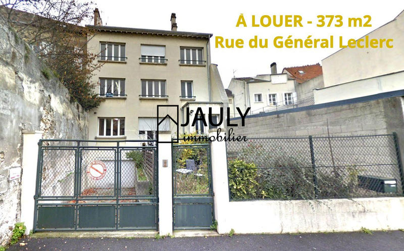 Local commercial - 373 m²