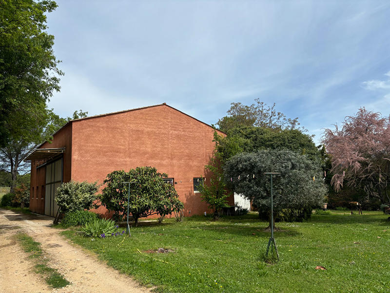 Maison - 376 m² - 4 pièces