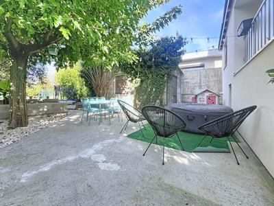 Pavillon - 121 m² - 4 pièces