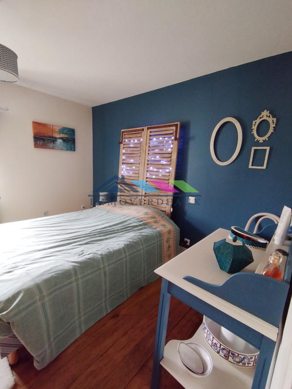 Maison - 215 m² - 10 pièces