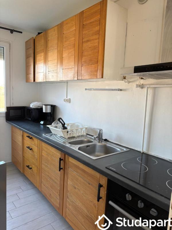 Chambre - 11 m² - 1 pièce