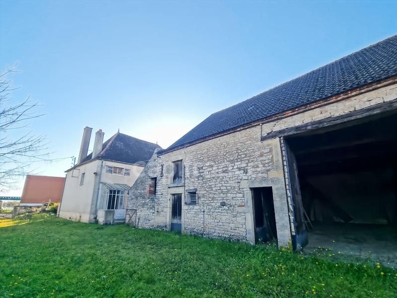 Propriété - 110 m² - 5 pièces