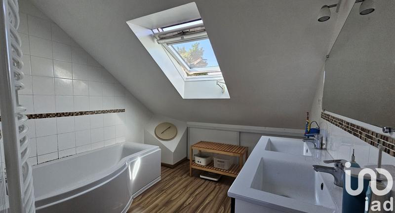 Maison - 156 m² - 8 pièces