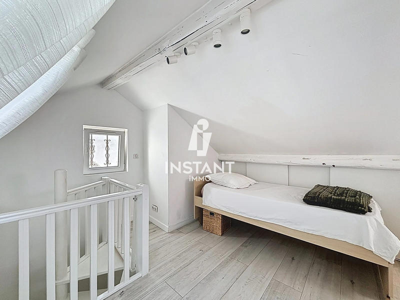 Appartement - 96 m² - 5 pièces