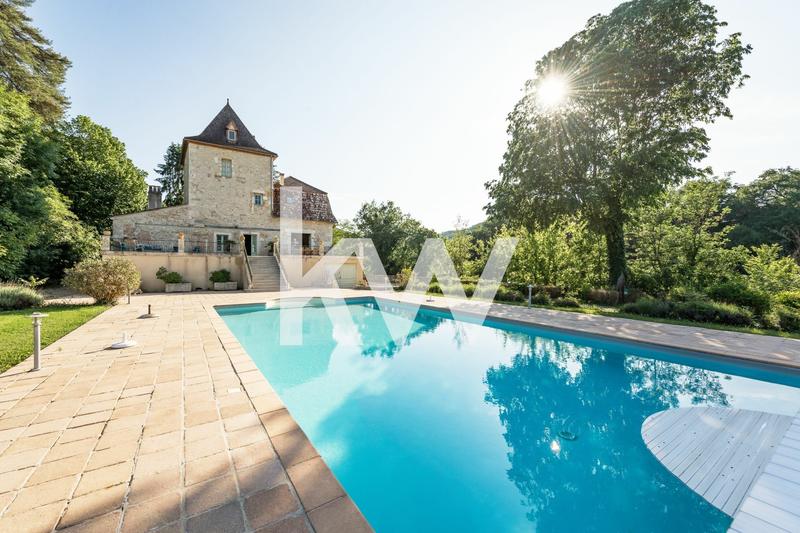 Manoir - 435 m² - 7 pièces