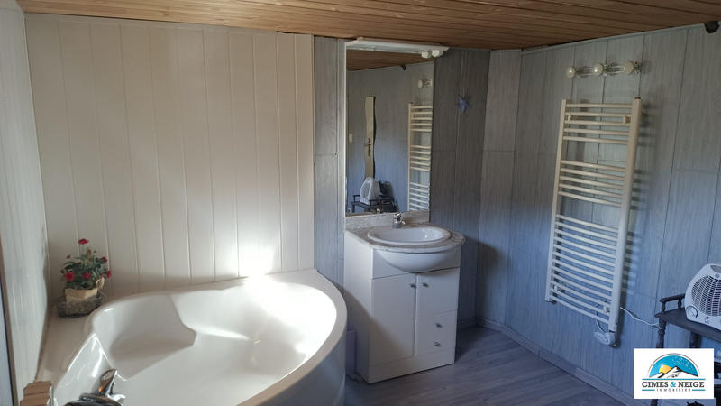 Châlet - 174 m² - 7 pièces