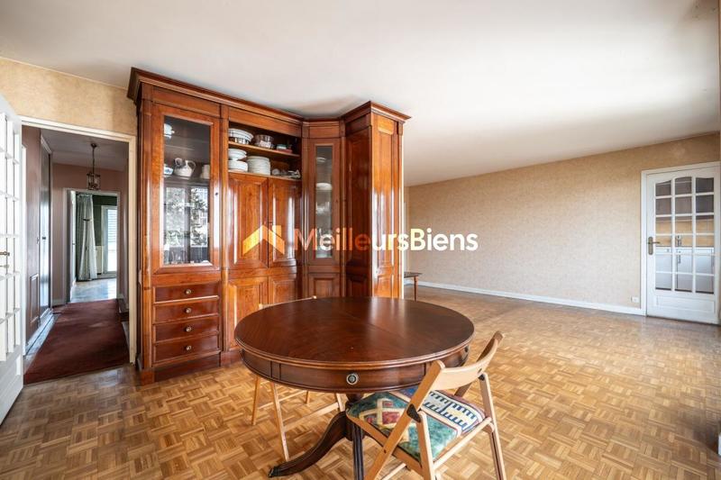 Appartement - 105 m² - 5 pièces