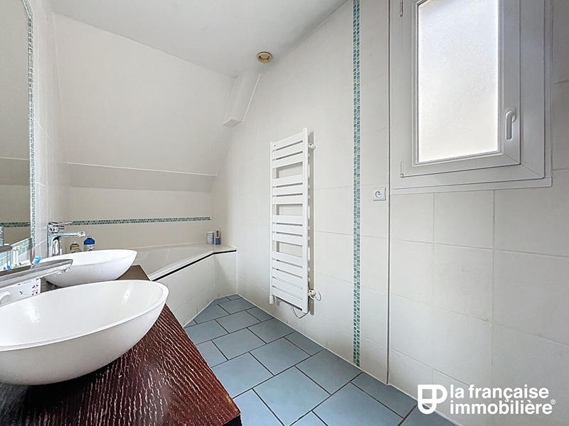 Maison - 145 m² - 7 pièces