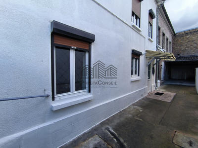 Maison - 90 m² - 6 pièces