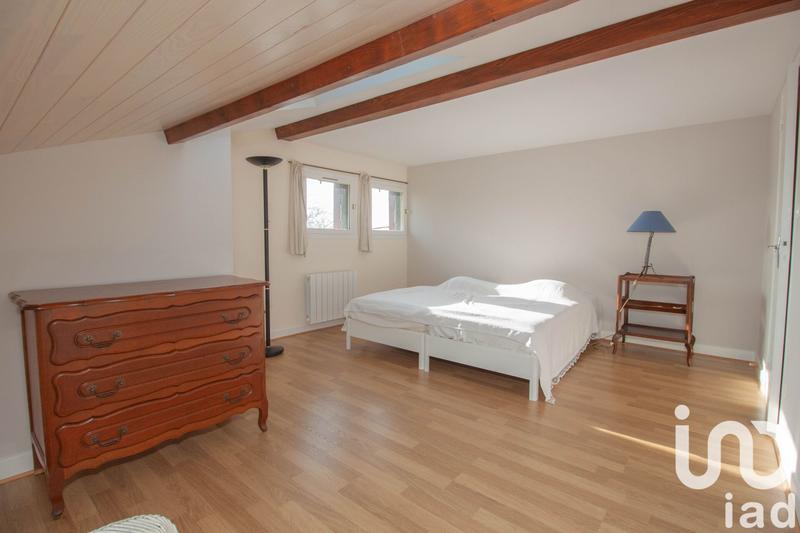 Maison - 230 m² - 7 pièces