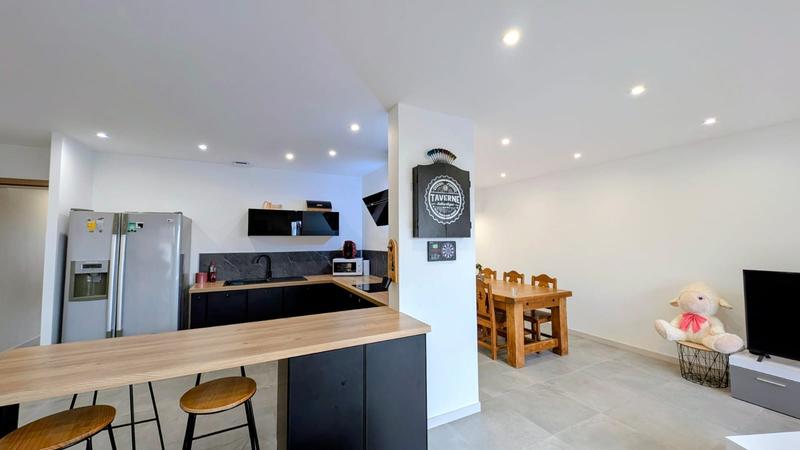 Maison - 161 m² - 6 pièces