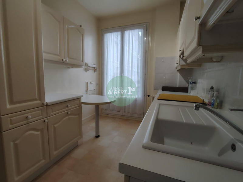 Appartement - 83 m² - 5 pièces