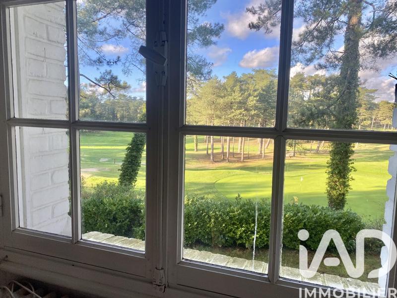 Maison - 235 m² - 10 pièces