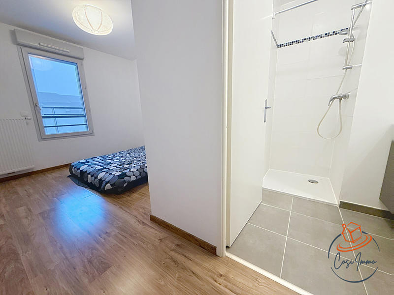 Appartement - 90 m² - 4 pièces