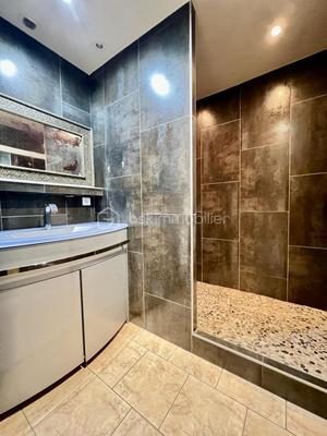 Maison - 190 m² - 7 pièces