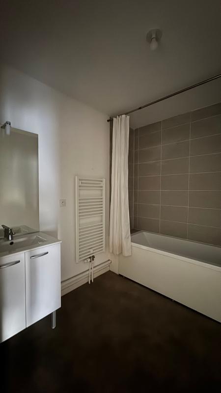 Appartement - 74 m² - 2 pièces