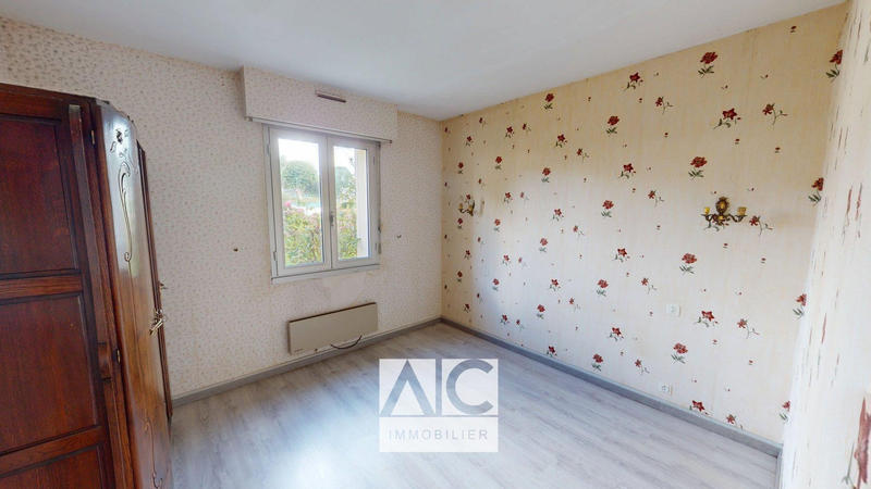 Maison - 83 m² - 5 pièces