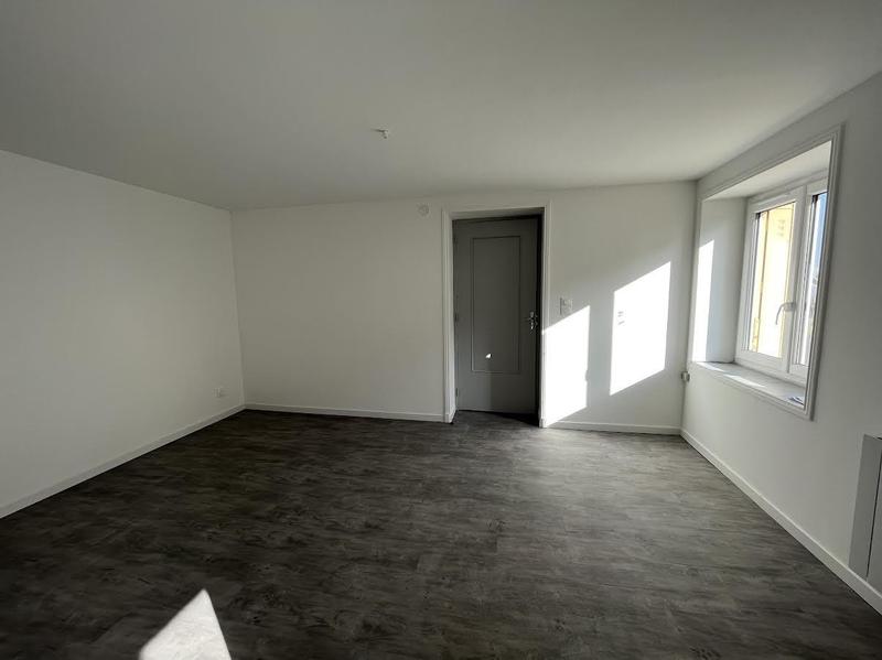 Maison - 140 m² - 8 pièces