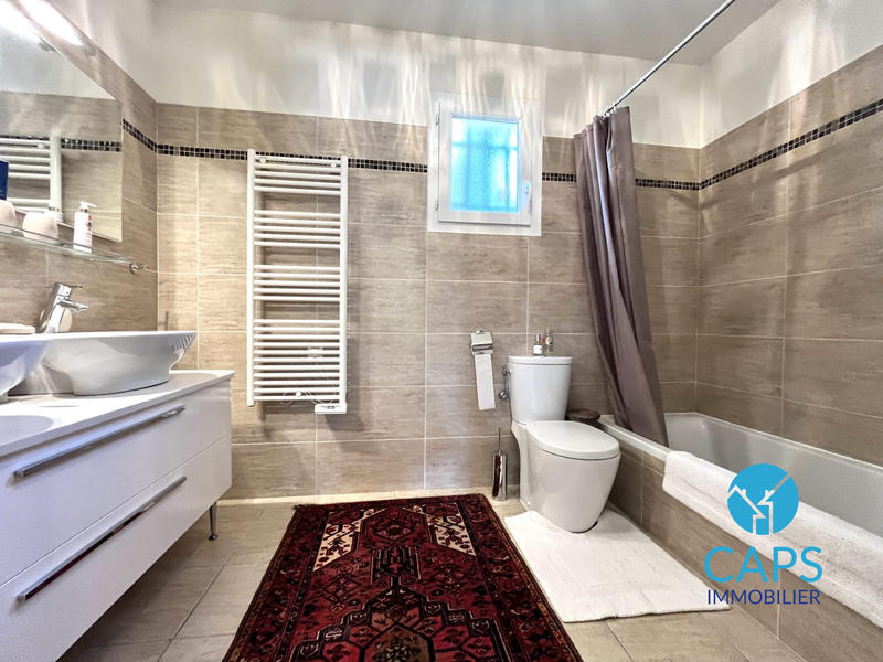 Villa - 168 m² - 5 pièces