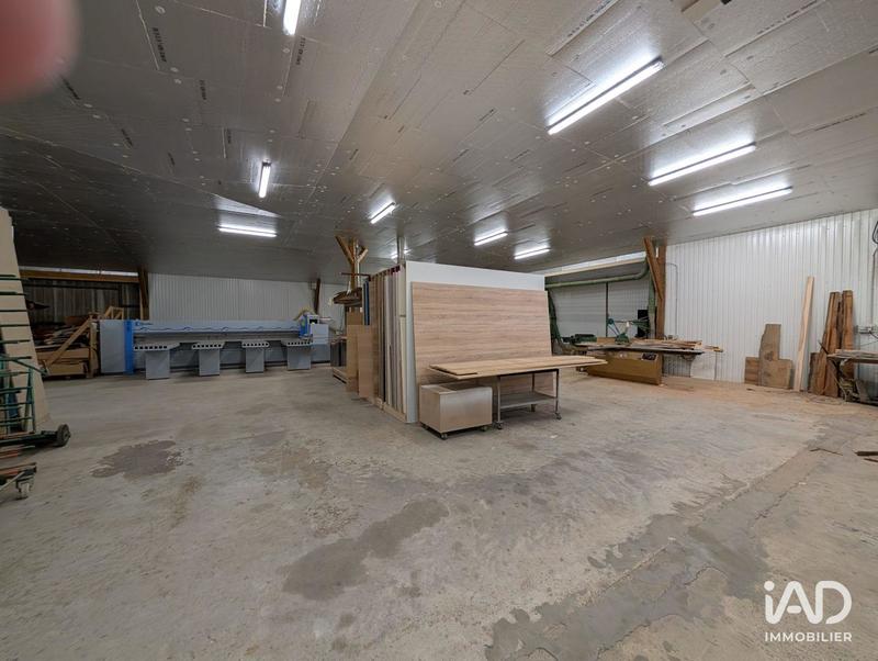 Local commercial - 1 000 m²