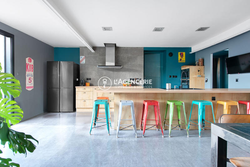 Maison - 321 m² - 6 pièces