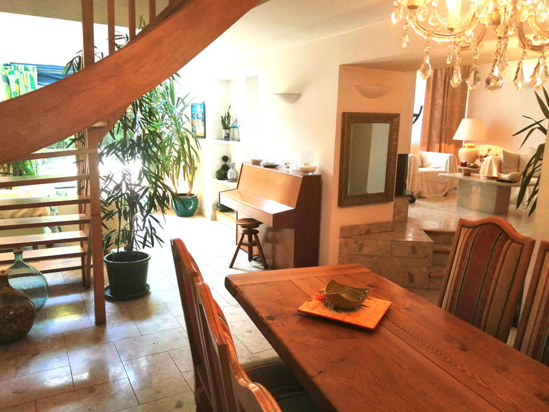 Maison - 164 m² - 7 pièces