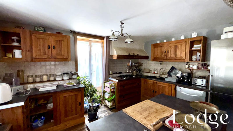 Appartement - 82 m² - 3 pièces