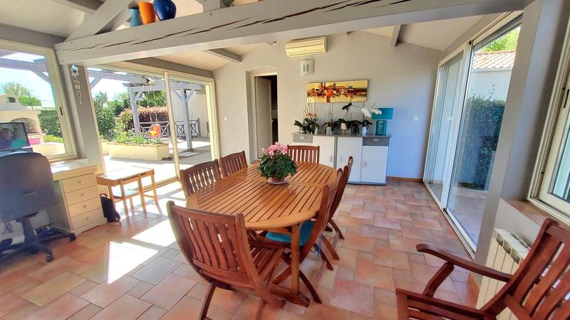 Maison - 180 m² - 7 pièces