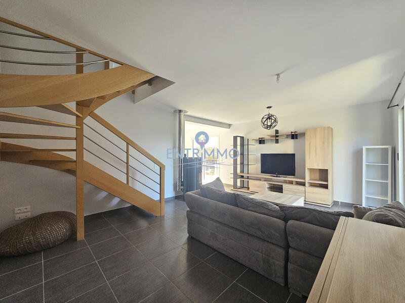 Maison - 98 m² - 5 pièces