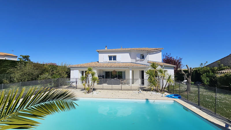 Maison contemporaine - 188 m² - 5 pièces