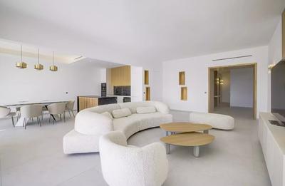 Appartement - 150 m² - 4 pièces