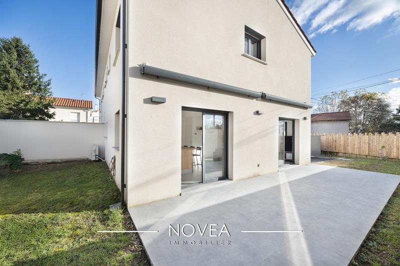 Maison - 95 m² - 4 pièces