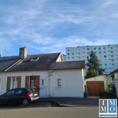 Maison - 80 m² - 4 pièces