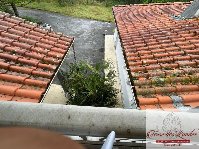 Maison - 180 m² - 8 pièces